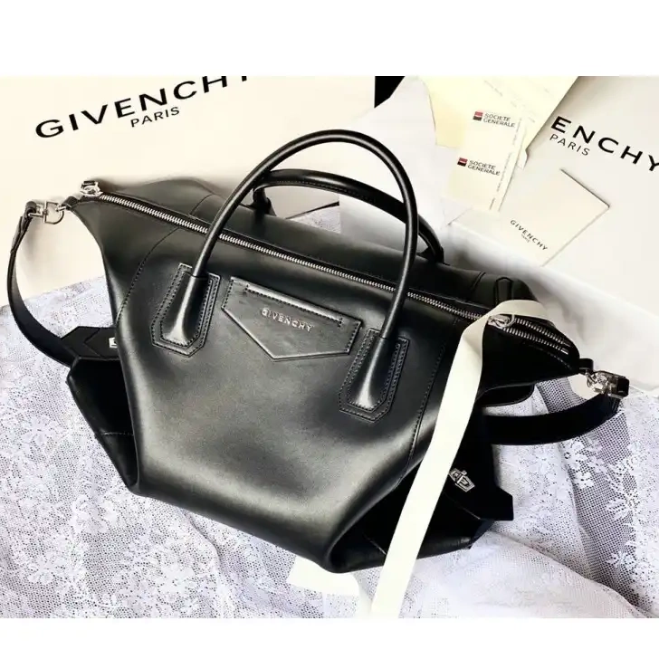 2012SH0182 Givenchy Bags 0603